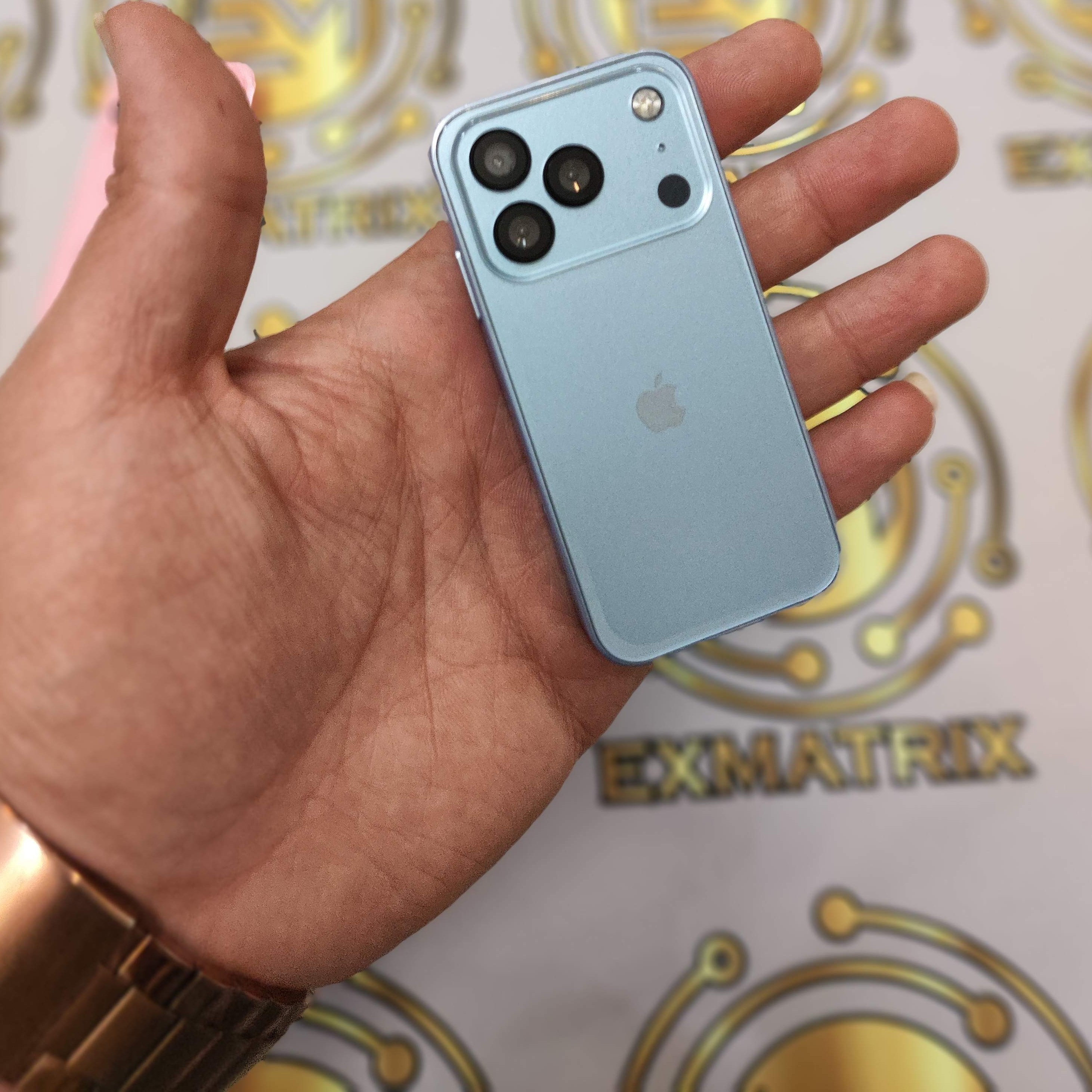 گوشی سویس XS17 Pro | حافظه 32 رم 4 گیگابایت